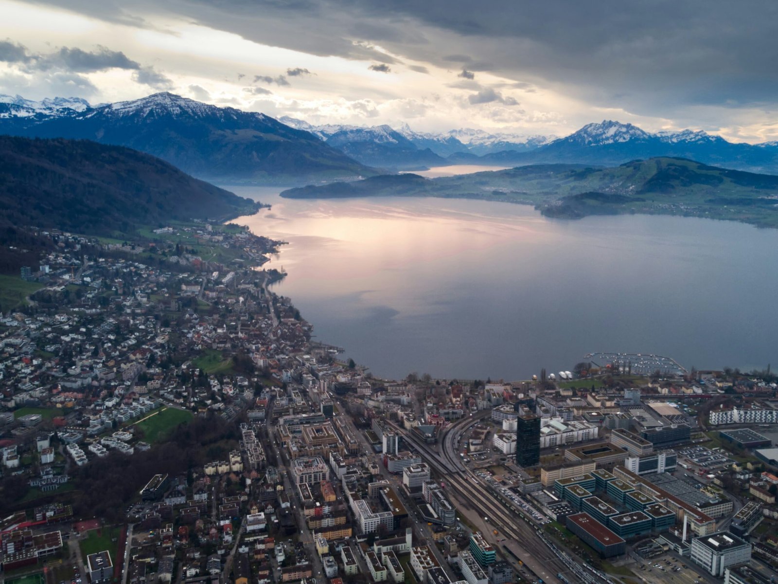 Home Zoug Crypto Valley Suisse — fiscalité zéro sur plus-values crypto